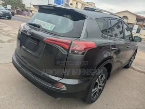 Toyota RAV4 LE AWD (2.5L 4cyl 6A) 2017 Gray