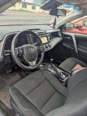 Toyota RAV4 LE AWD (2.5L 4cyl 6A) 2017 Gray