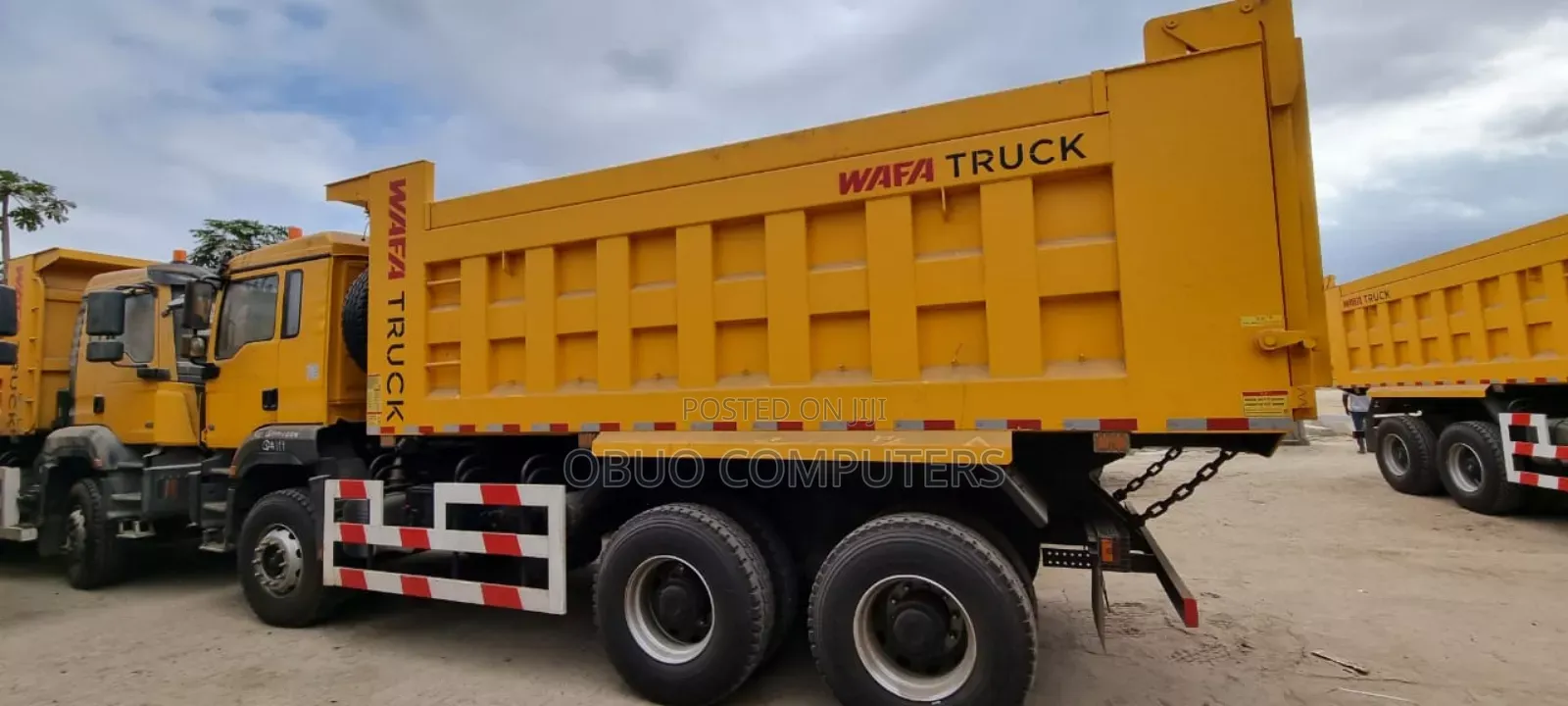 Sagmoto Tipper 6*4 2022 Yellow