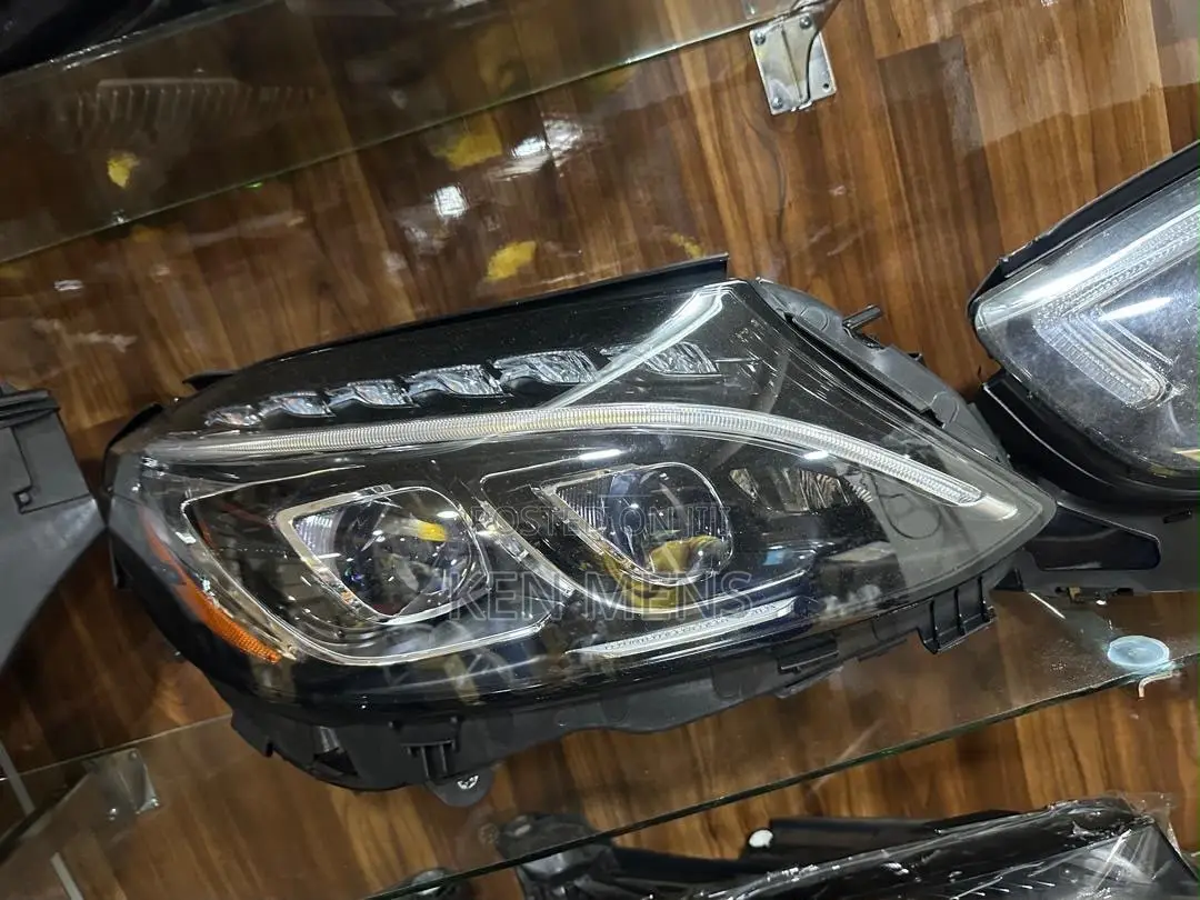 Mercedes Benz C300 Double Charger Headlight Available