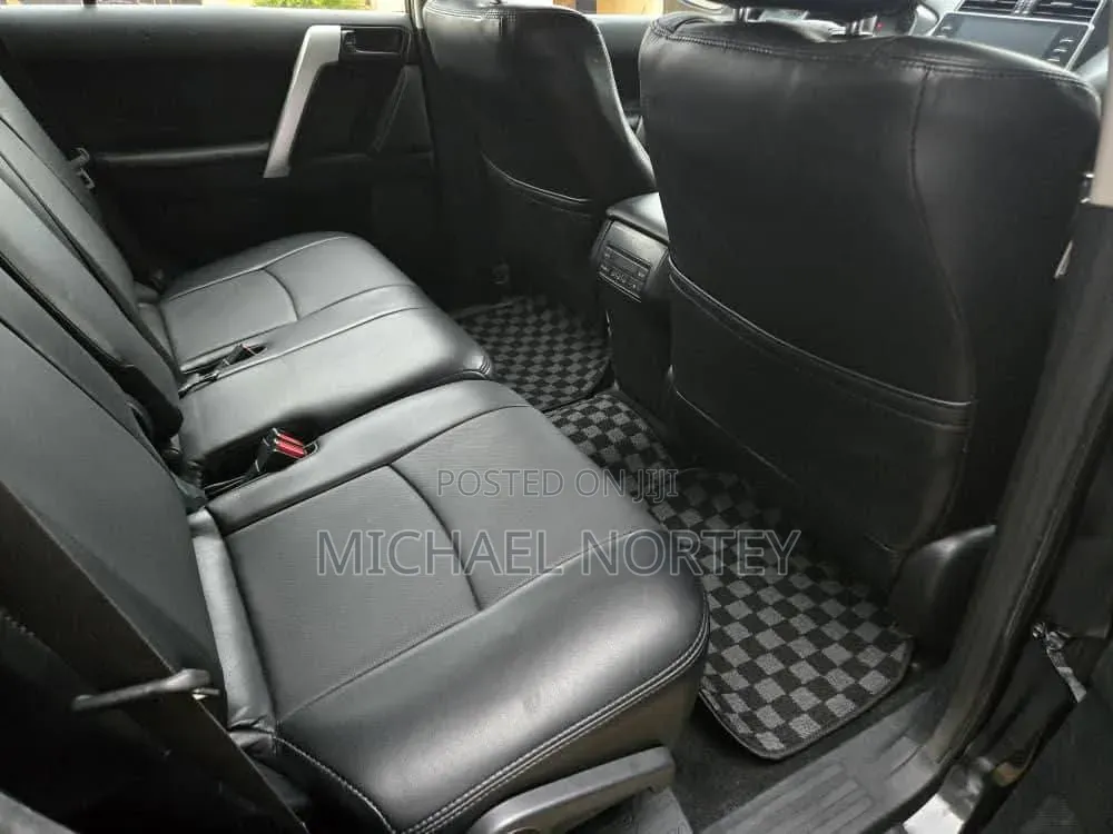 Toyota Land Cruiser Prado 2.8 2021 Matt Black