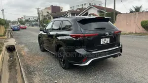 Toyota Highlander XSE AWD 2023 Black