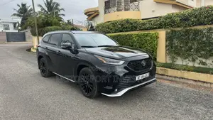 Toyota Highlander XSE AWD 2023 Black