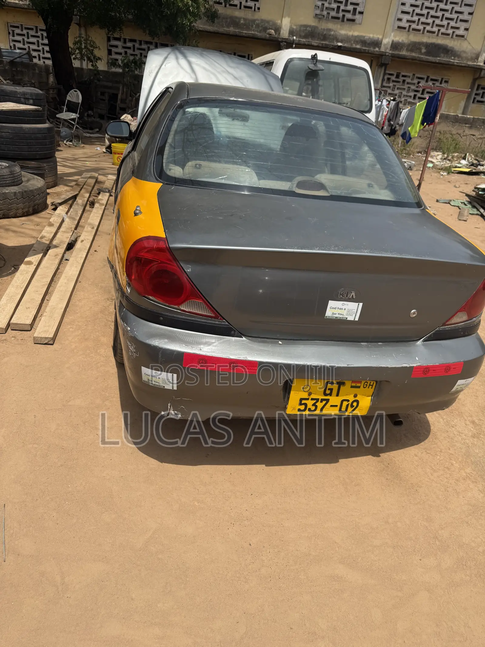 Kia Spectra 2005 Yellow
