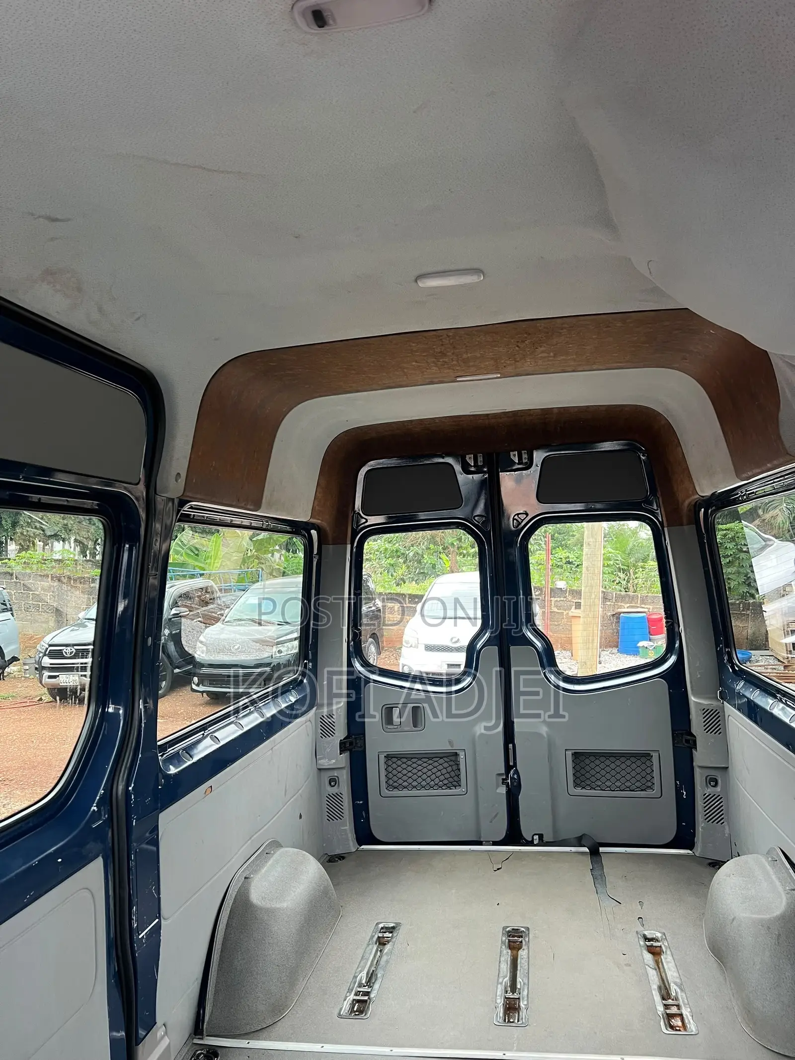 Mercedes-Benz Sprinter 2018 Blue