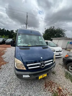 Mercedes-Benz Sprinter 2018 Blue
