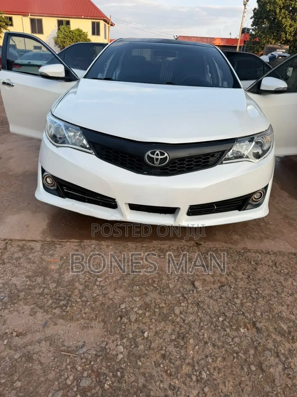 Toyota Camry L 4dr Sedan (2.5L 4cyl 6A) 2014 White