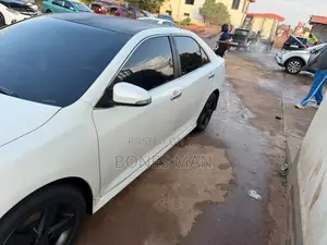 Toyota Camry L 4dr Sedan (2.5L 4cyl 6A) 2014 White