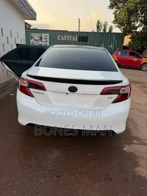 Toyota Camry L 4dr Sedan (2.5L 4cyl 6A) 2014 White