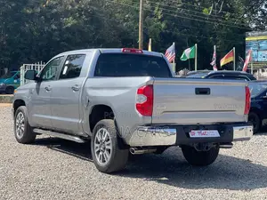 Toyota Tundra 1794 5.7L V8 4x4 CrewMax 5.6 ft. box 145.7 in. WB 2020