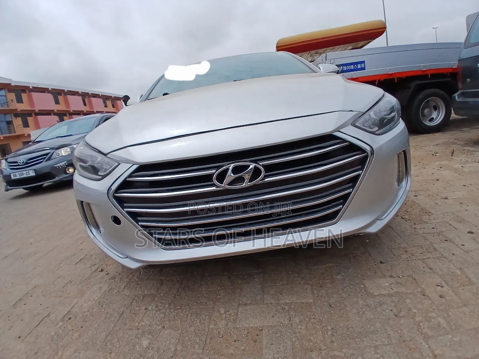 Hyundai Elantra 2018 Silver