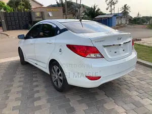 Hyundai Accent GLS 4dr Sedan (1.6L 4cyl 6A) 2014 White