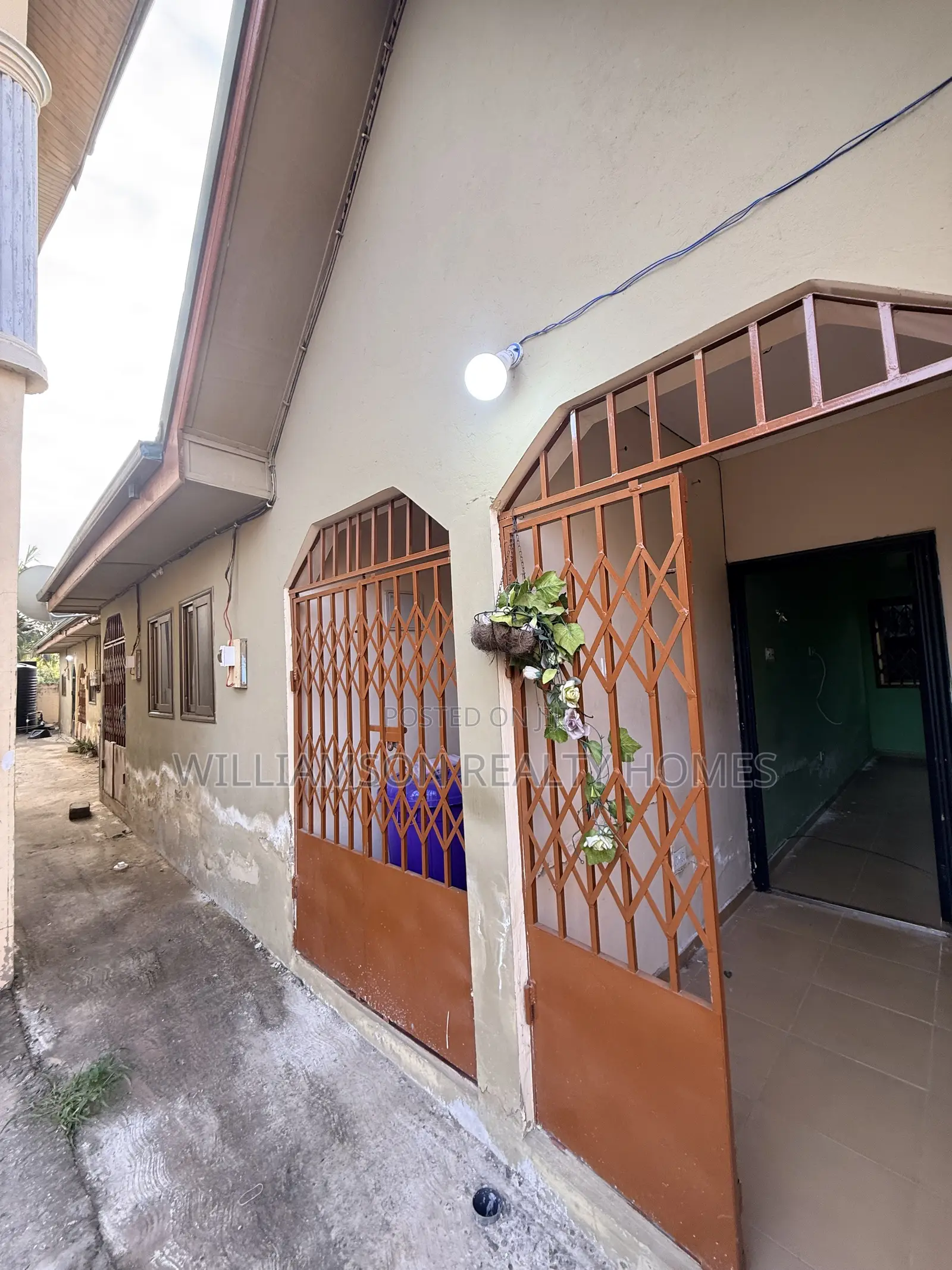 1bdrm Apartment in Hfc Estate Area, Spintex for rent
