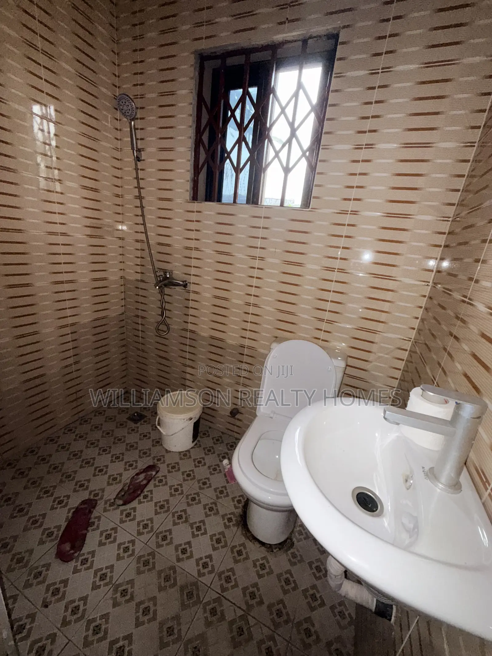 1bdrm Apartment in Hfc Estate Area, Spintex for rent