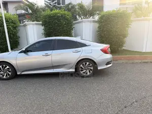 Honda Civic EX Sedan 2018 Silver