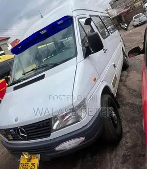 Mercedes-Benz Sprinter 1999 White