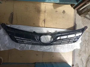 Toyota Camry 2012-2014 Top Grille LE