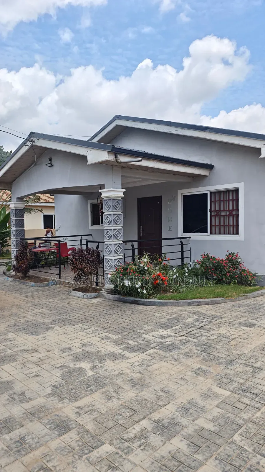 3bdrm House in Satellite, Amasaman for sale