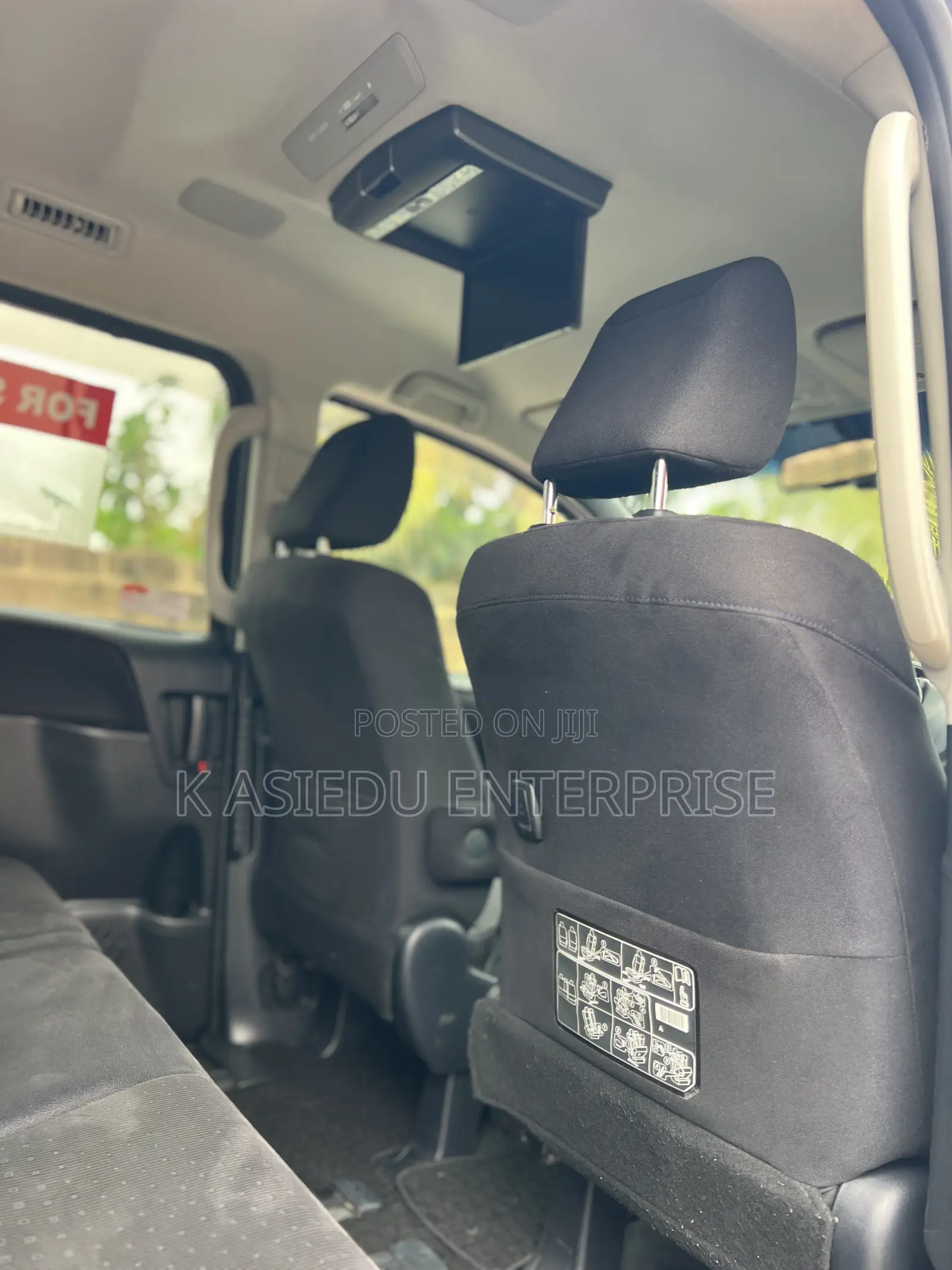 Toyota Voxy X 4WD 7-Seater 2015 Black