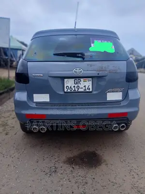 Toyota Matrix Hatchback FWD (1.8L 4cyl 5M) 2008 Blue