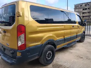 Ford Transit 2015 Gold