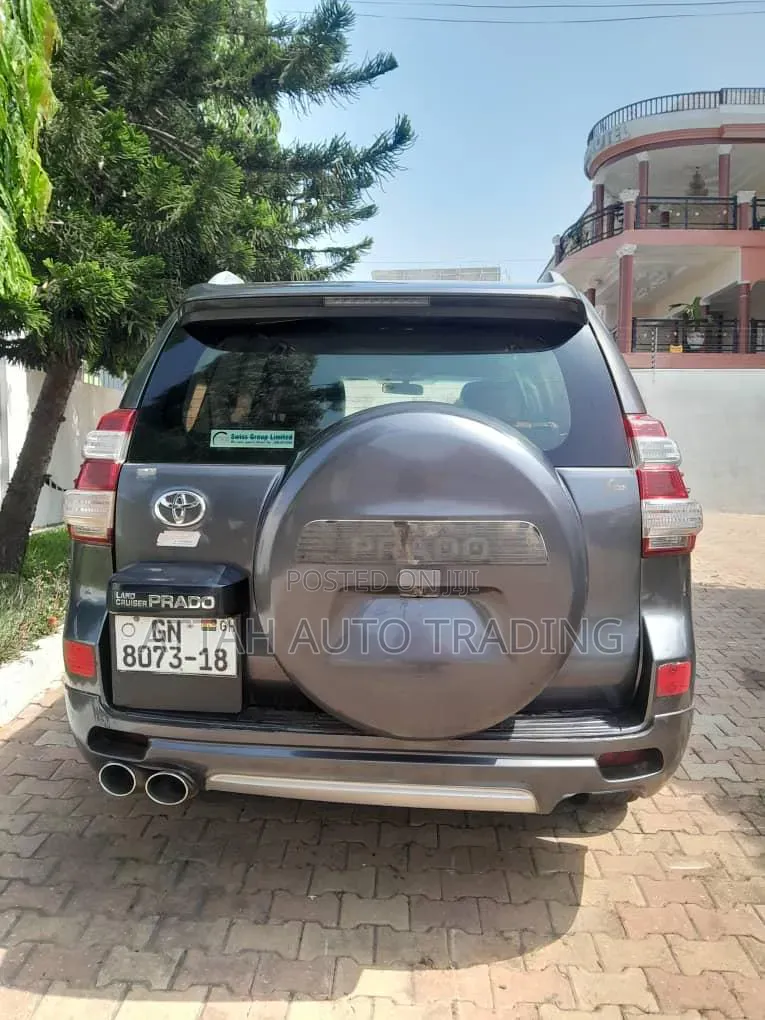 Toyota Land Cruiser Prado 2017 Gray