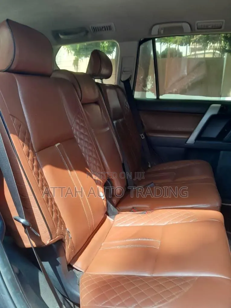 Toyota Land Cruiser Prado 2017 Gray