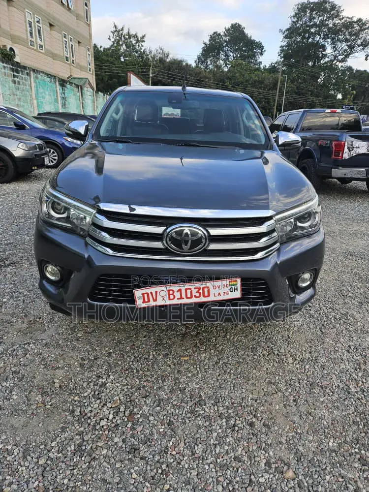 Toyota Hilux 2019 Black