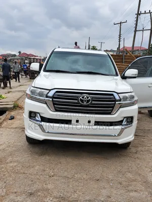 Toyota Land Cruiser 2014 White