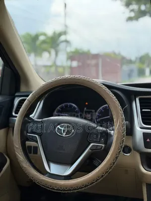 Toyota Highlander XLE 4x4 V6 (3.5L 6cyl 8A) 2018 Burgundy