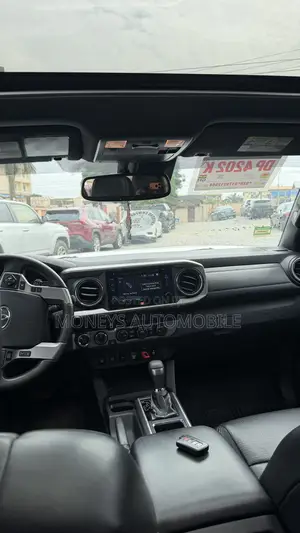 Toyota Tacoma Limited 2019 White