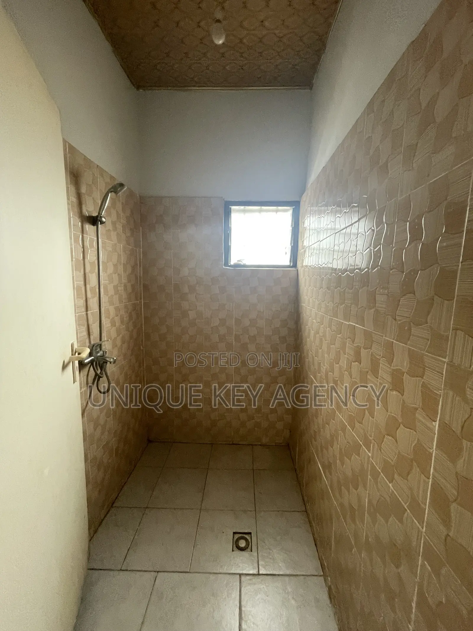 1bdrm Apartment in Unique Key Agency, Spintex for rent