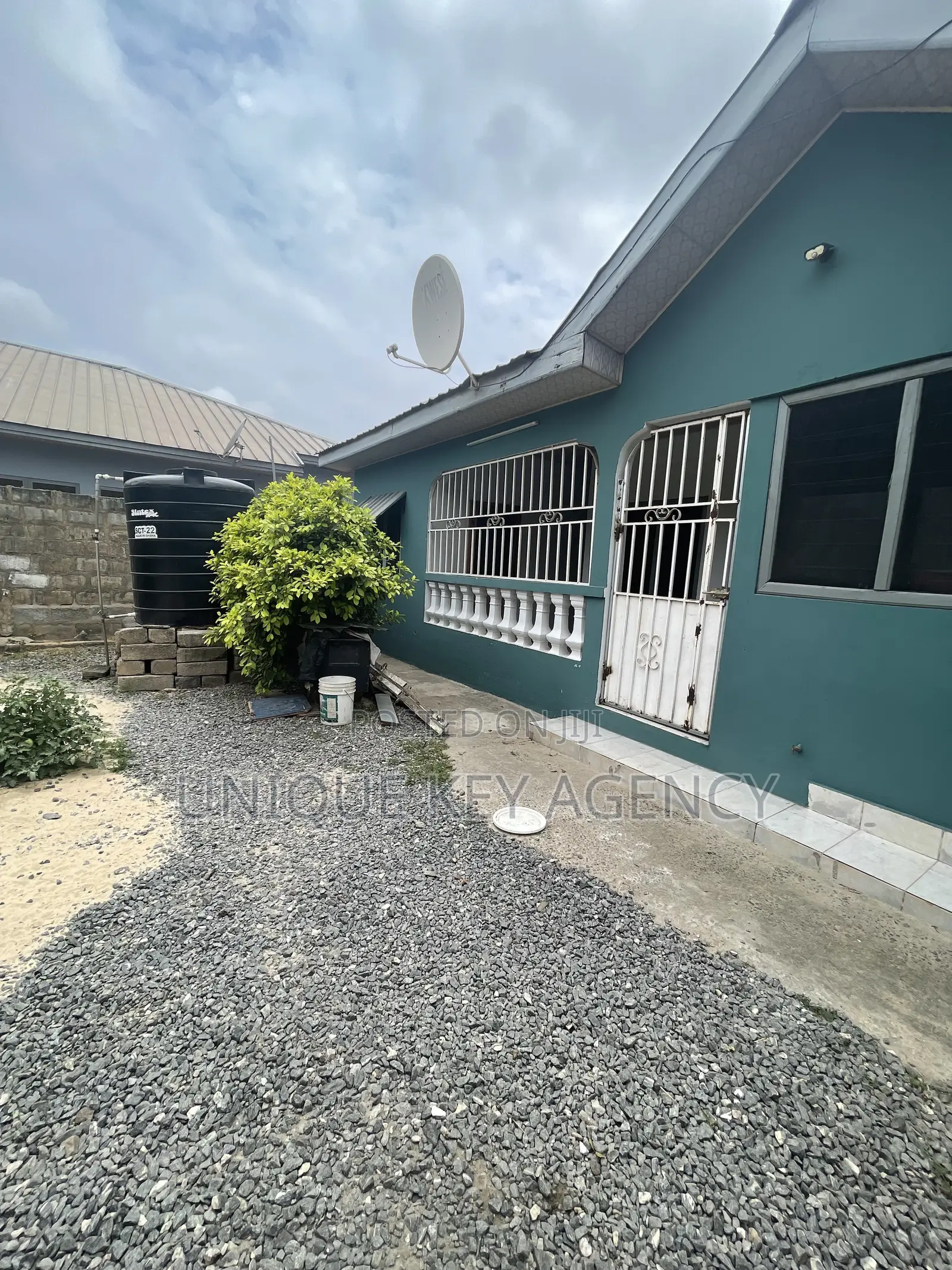 1bdrm Apartment in Unique Key Agency, Spintex for rent