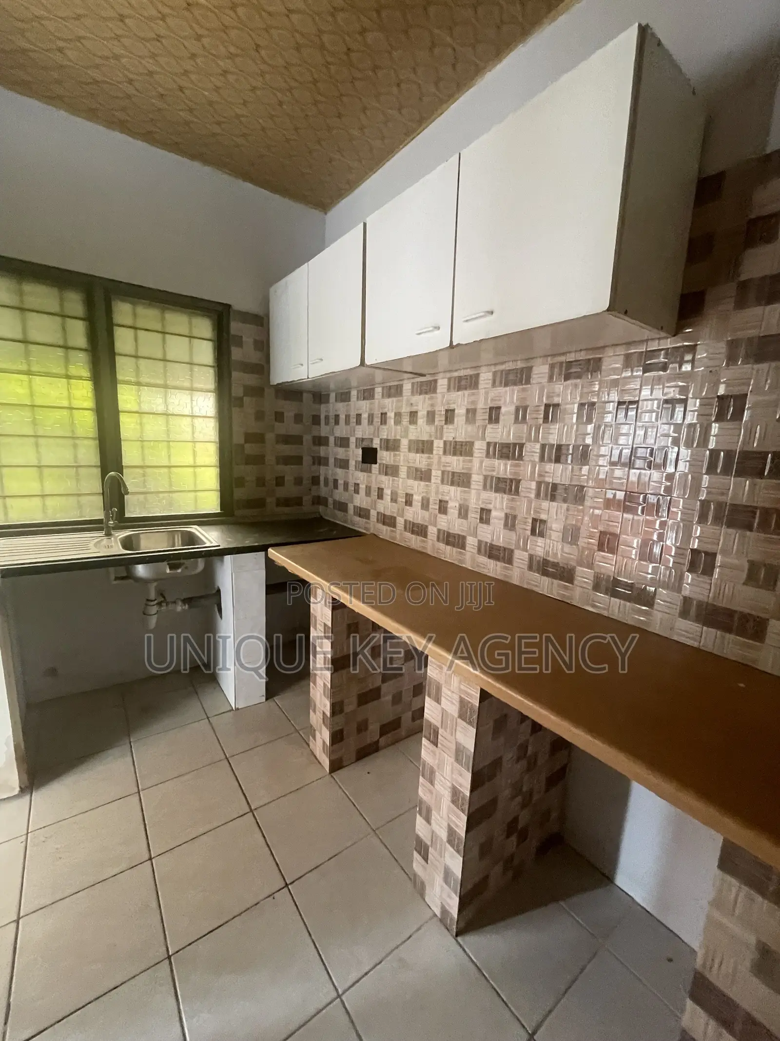 1bdrm Apartment in Unique Key Agency, Spintex for rent