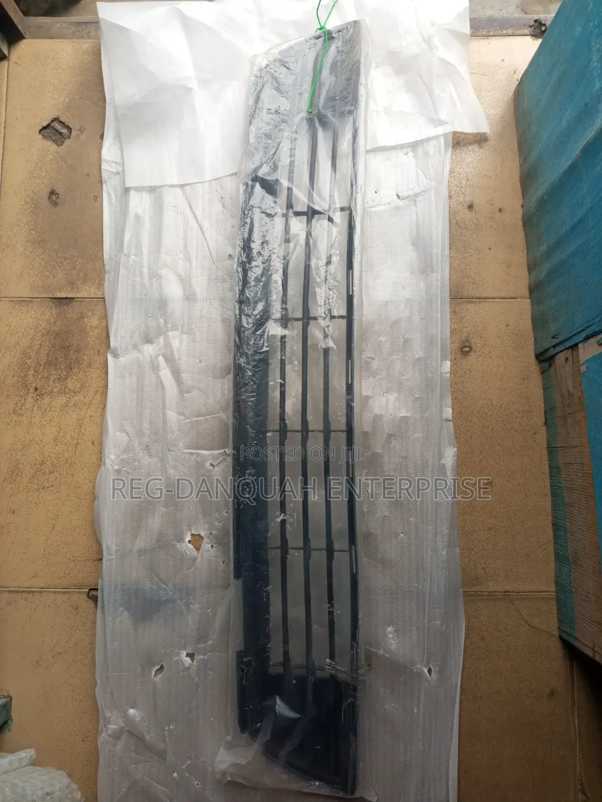 Toyota Corolla 2011-2013 Down Grille