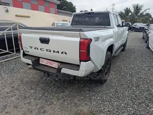 Toyota Tacoma TRD Sport Double Cab 6.1 ft. SB 2025 White