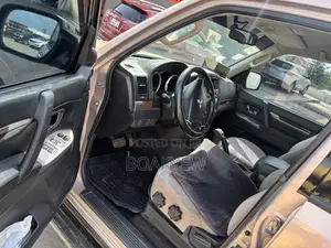 Mitsubishi Pajero Sport 2010 Beige
