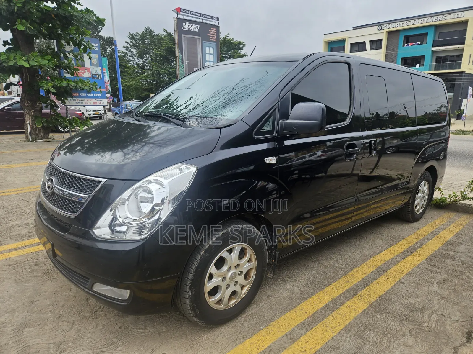 Hyundai Starex 2015 Black