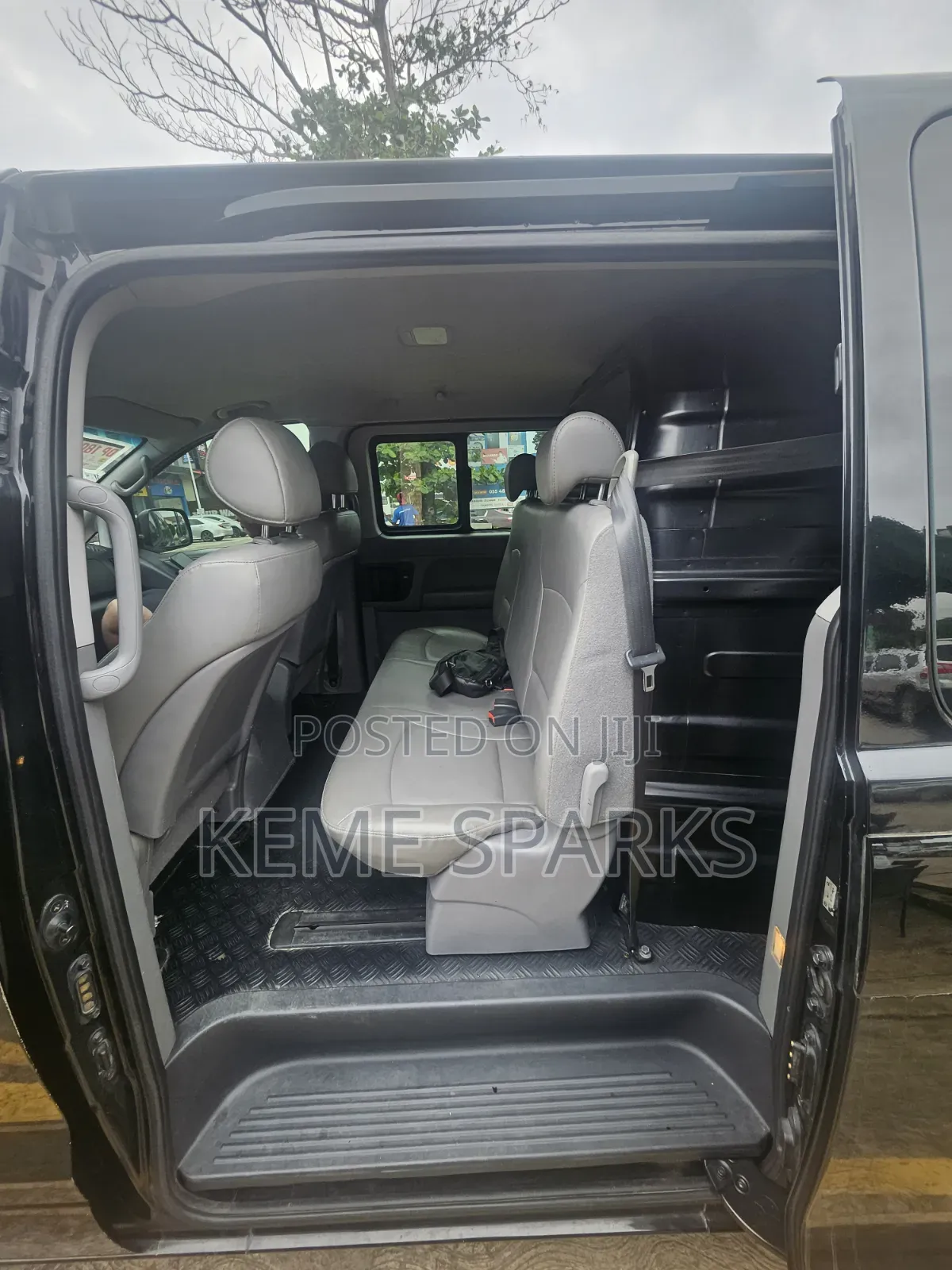 Hyundai Starex 2015 Black