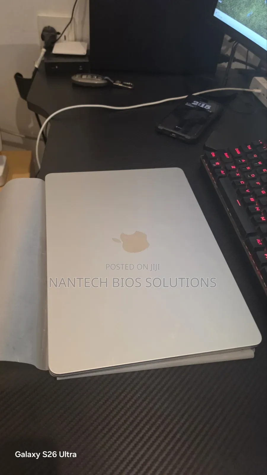 New Laptop Apple MacBook Air 2025 M4 16GB Apple M4 SSHD (Hybrid) 256GB