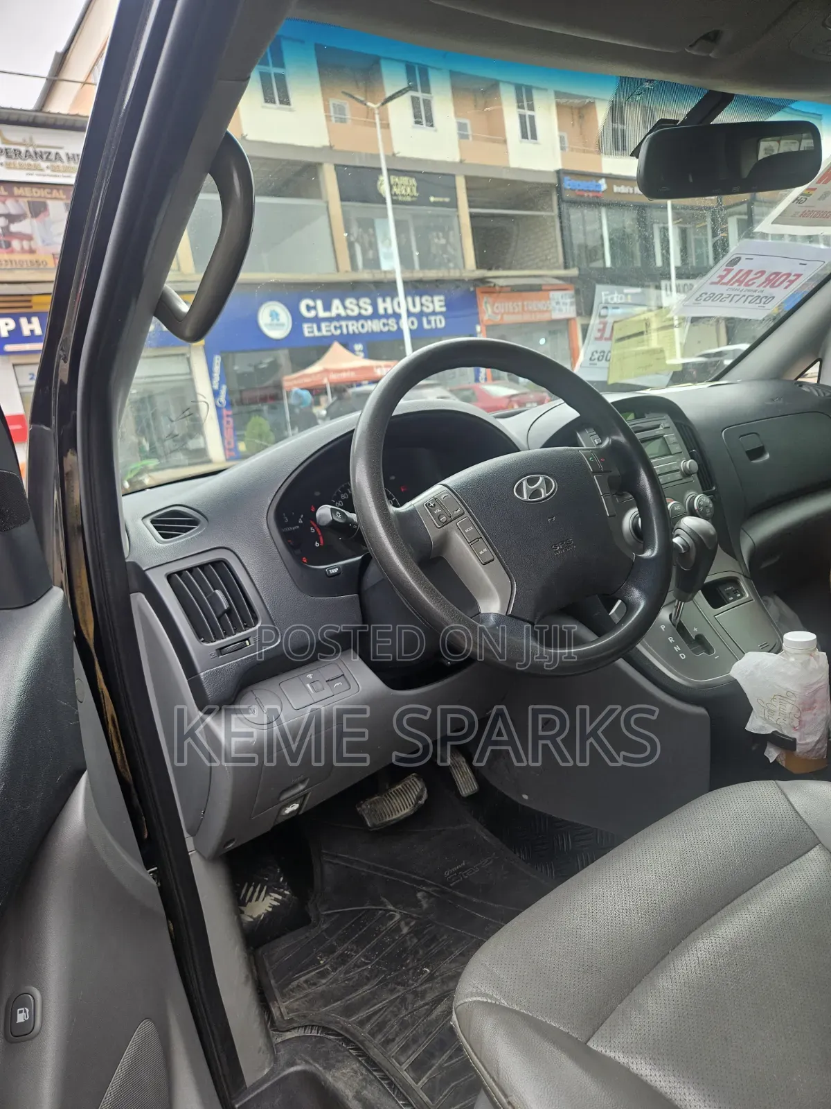 Hyundai Starex 2015 Black