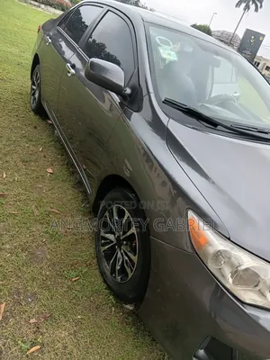 Toyota Corolla 2012 Gray