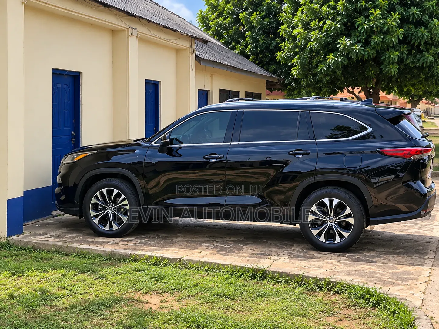 Toyota Highlander 2022 Black