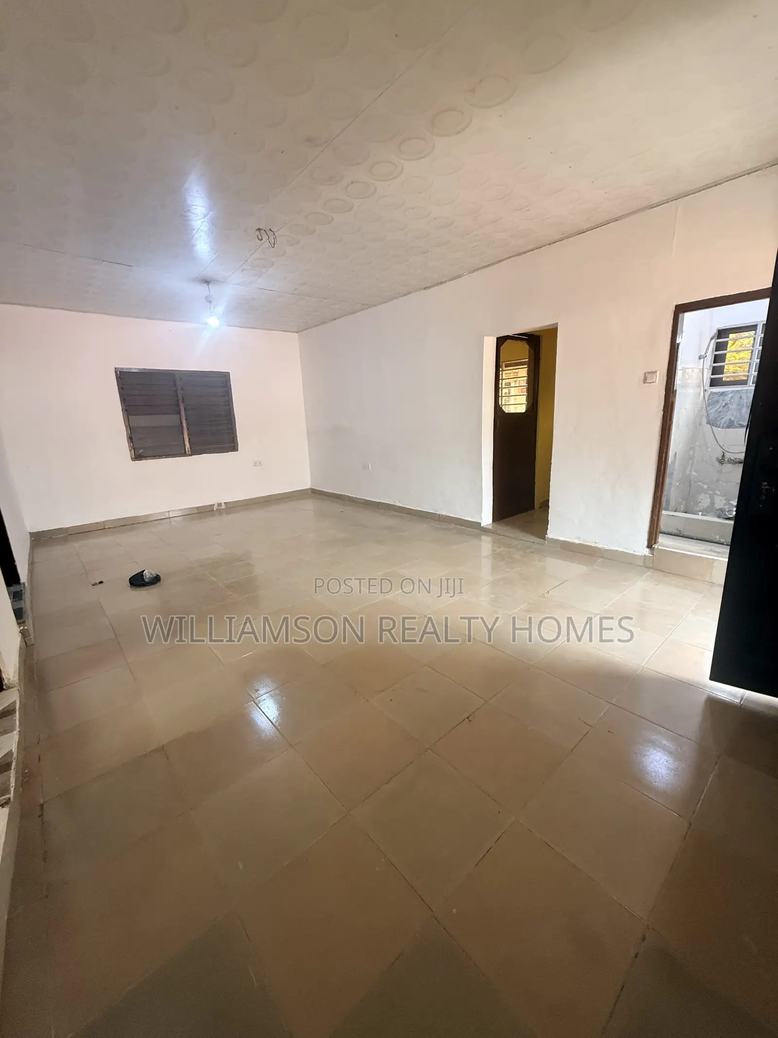 2bdrm House in Spintex Main Road for rent