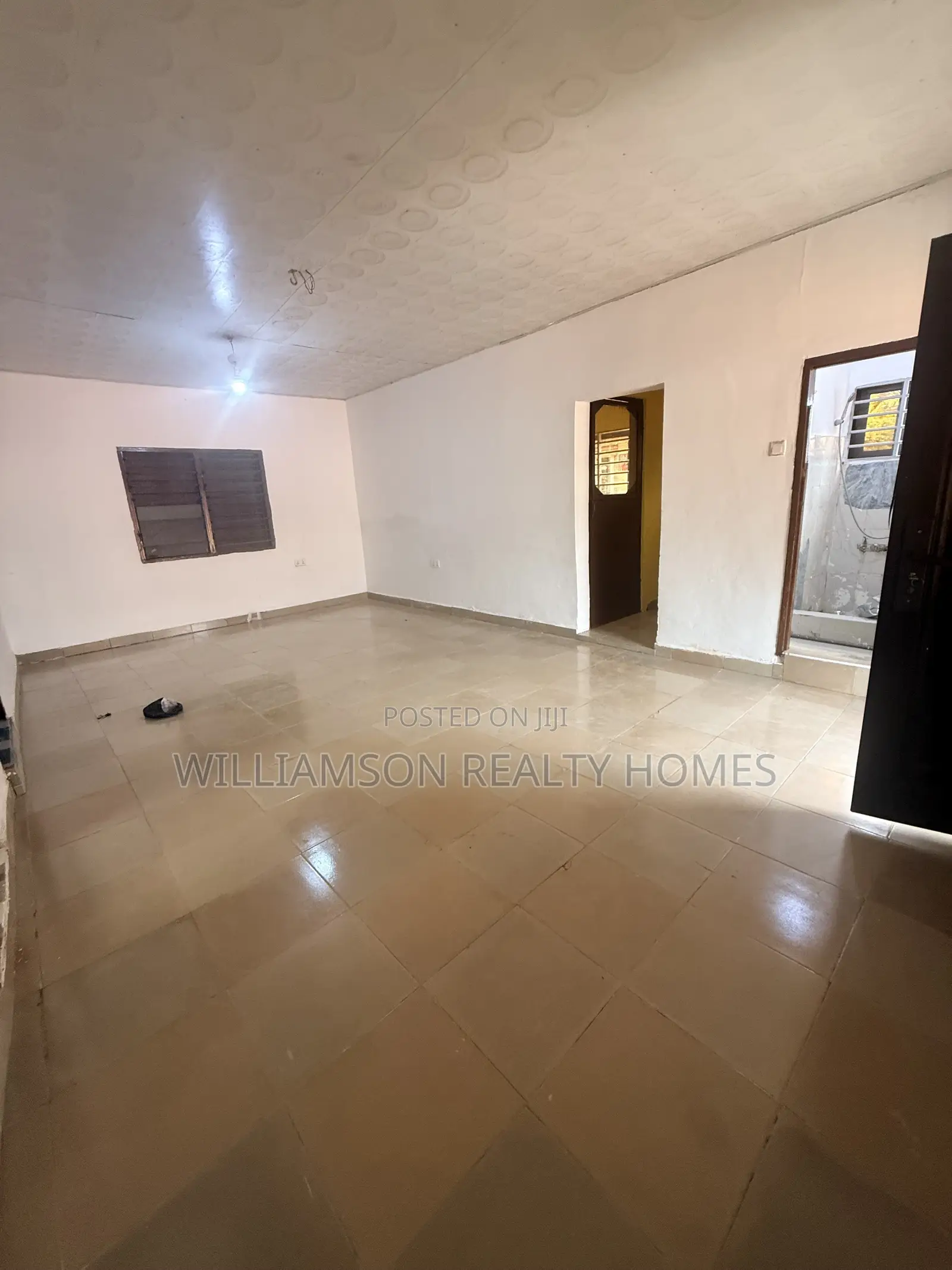 2bdrm House in Spintex Main Road for rent