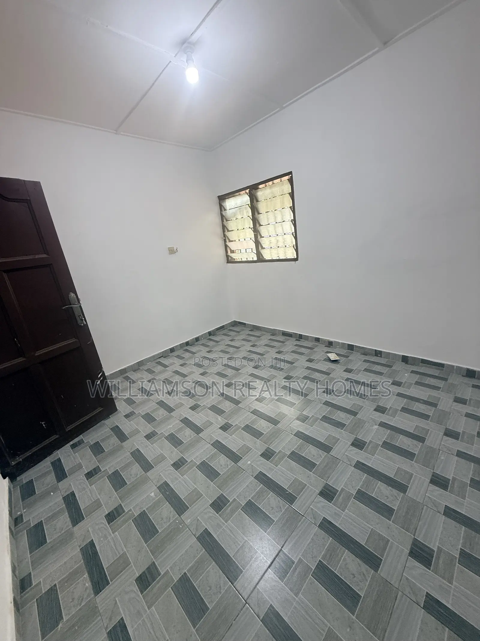 2bdrm House in Spintex Main Road for rent