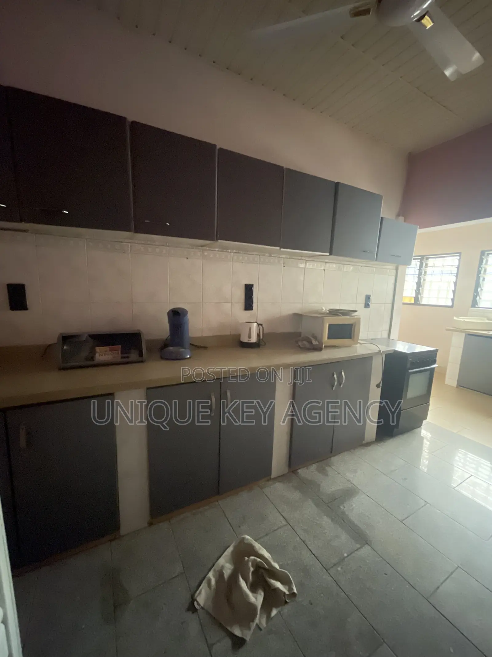 Furnished 4bdrm House in Unique Key Agency, Spintex for rent