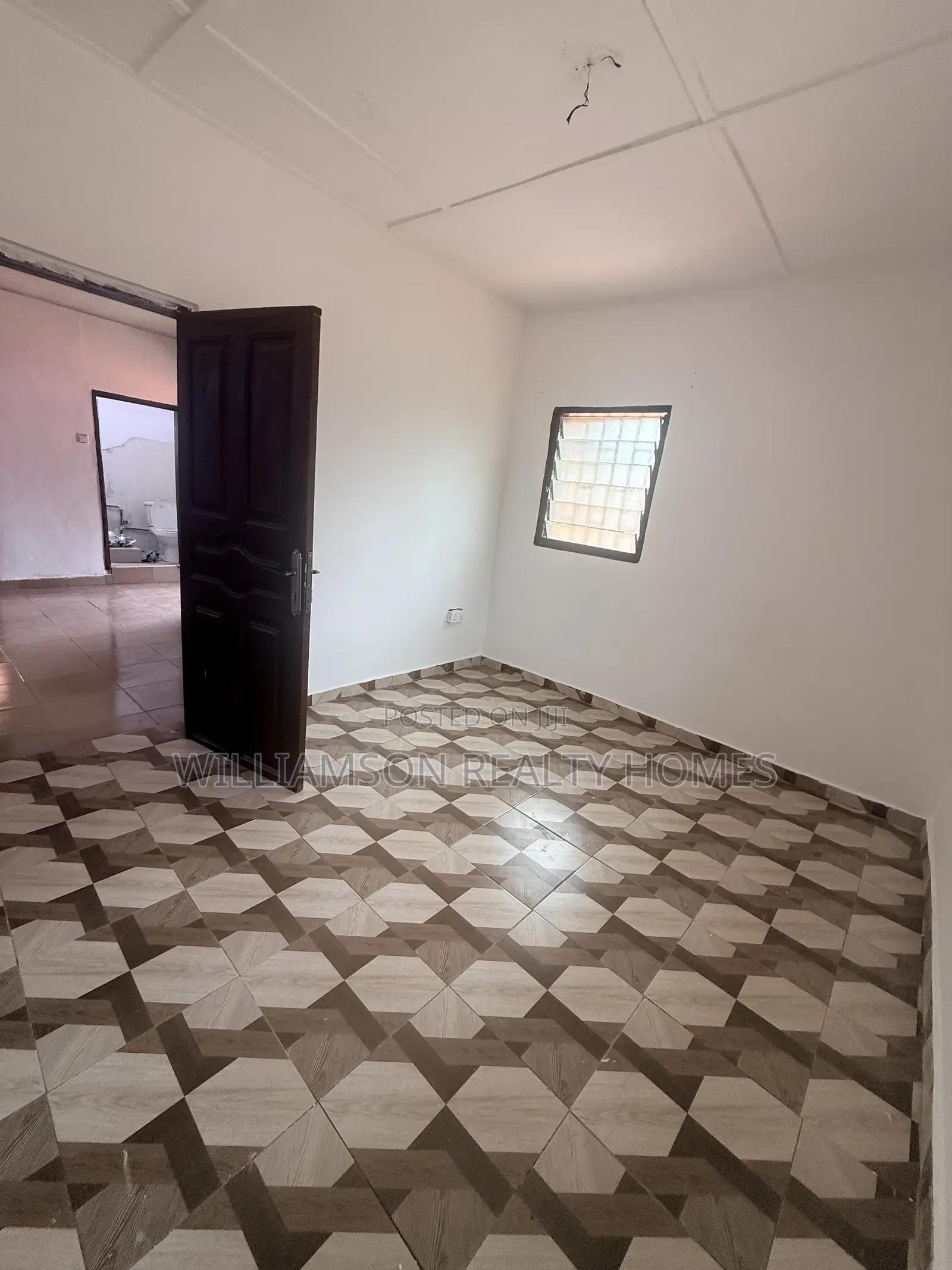 2bdrm House in Spintex Main Road for rent