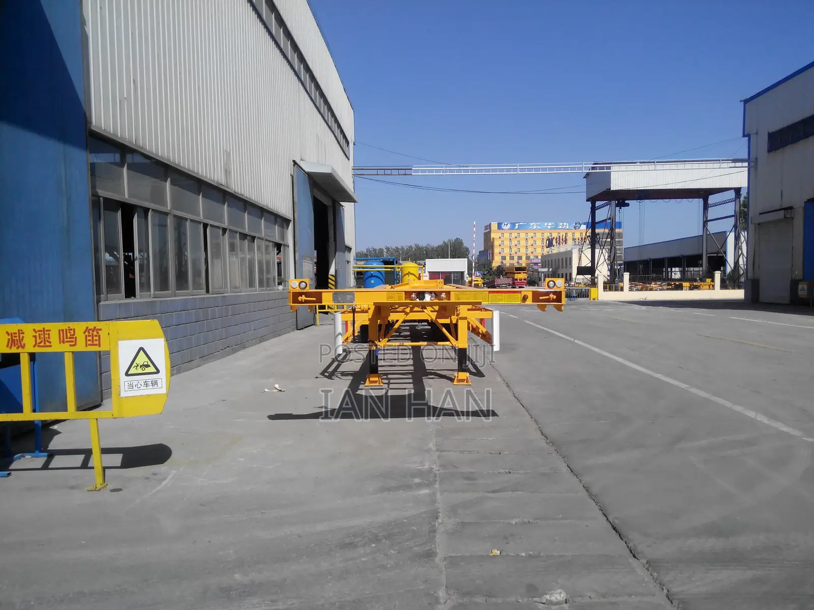 20/40feet 3 Axles Skeleton Container Transport Chassis/Frame Trailer