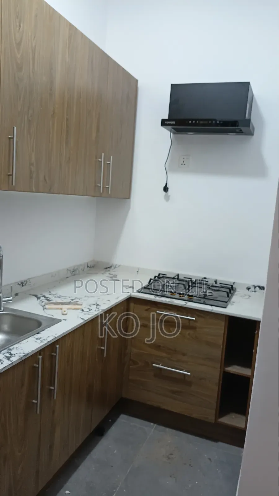 1bdrm Apartment in School Junction for rent